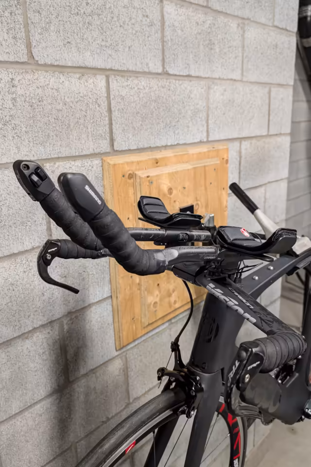 Ceepo Viper — Vision Carbon Cockpit, aerobars, and Shimano shifters