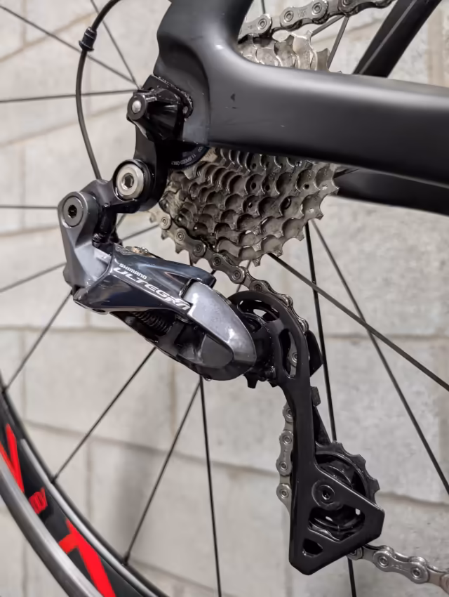 Ceepo Viper — Shimano Ultegra Di2 rear derailleur